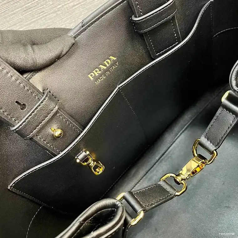 Fashionrepsfam ru 2409YA0129 Bags Prada 0518